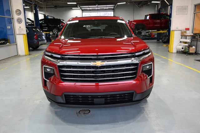 New 2026 Chevrolet Traverse LT image 2