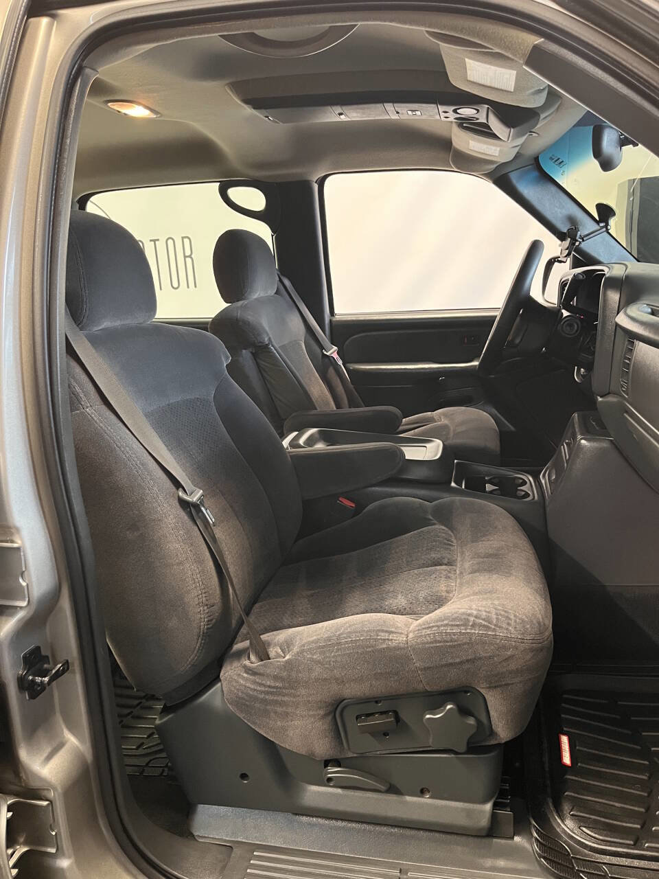 Used 2002 Chevrolet Silverado 2500 LS w/ Electrical Convenience Pkg image 20