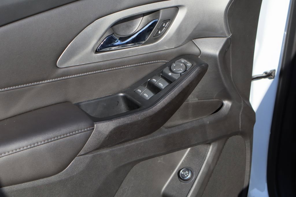 Used 2022 Chevrolet Traverse LT w/ LPO, Floor Liner Package image 19