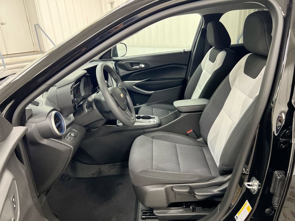 New 2026 Chevrolet Trax LS FWD image 19