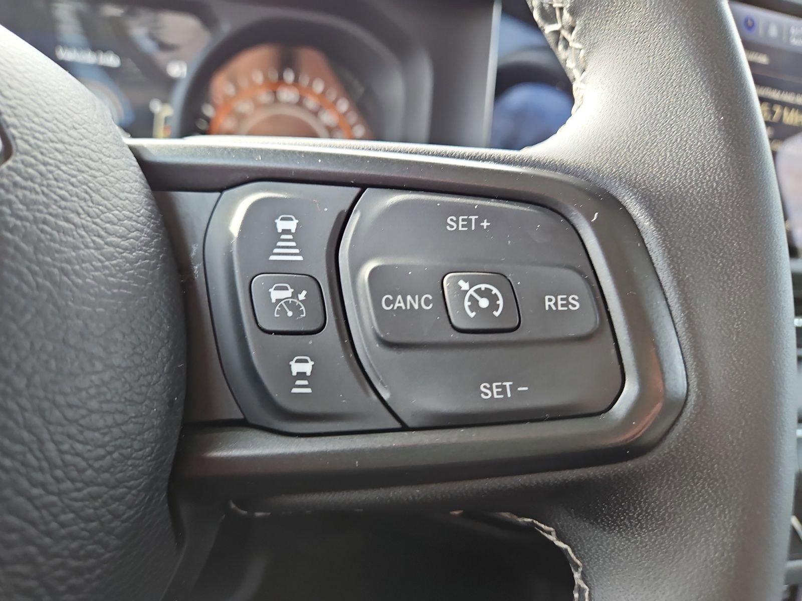 Used 2025 Jeep Wrangler Unlimited Rubicon image 26