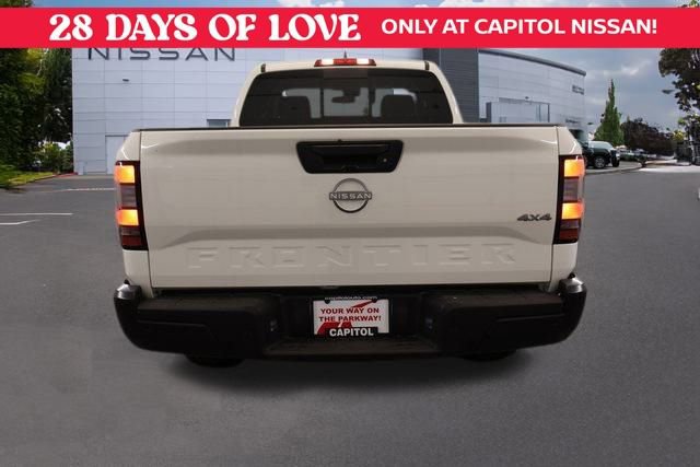 New 2025 Nissan Frontier S image 4