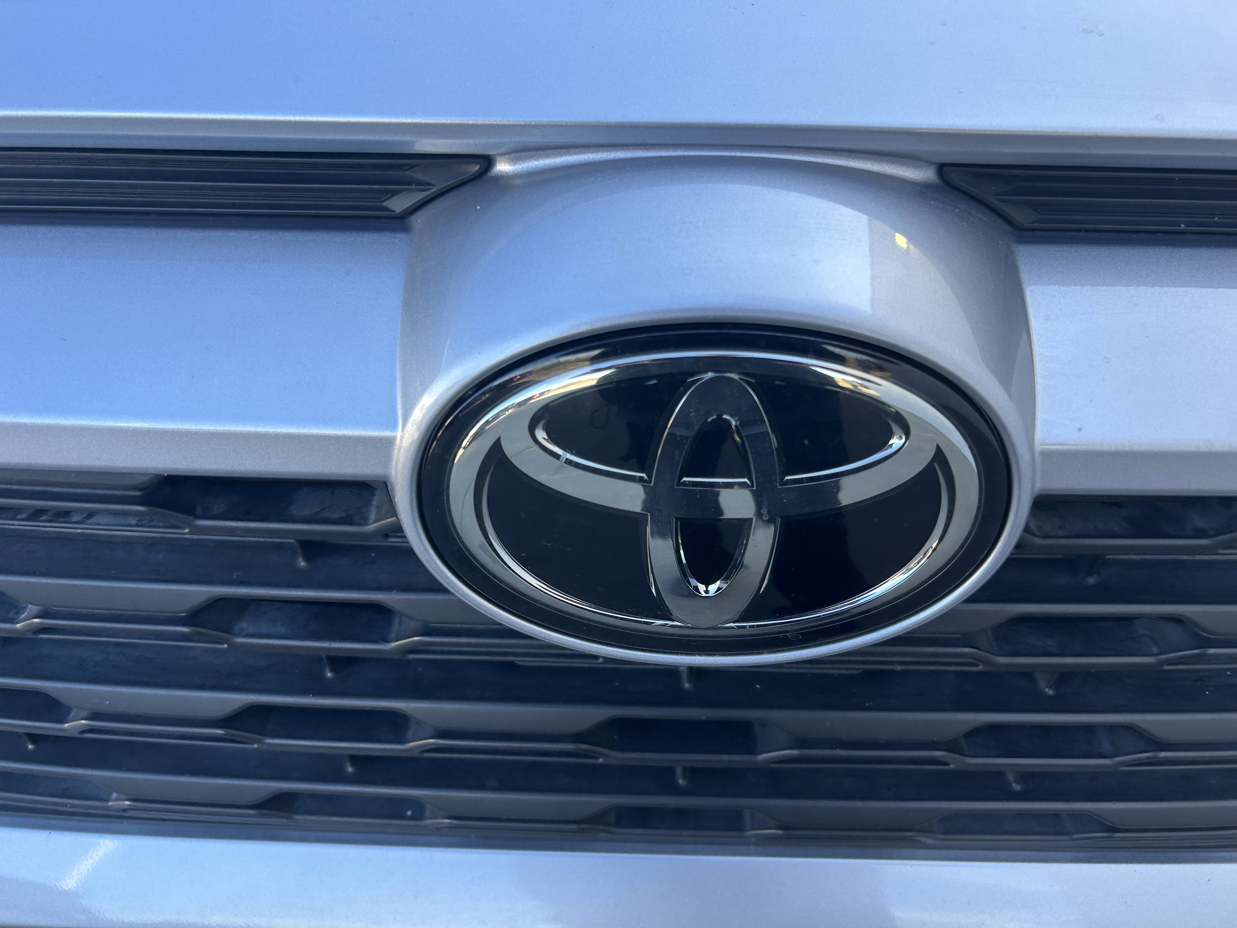 Certified 2019 Toyota RAV4 XLE Premium w/ Cold Weather Package image 9