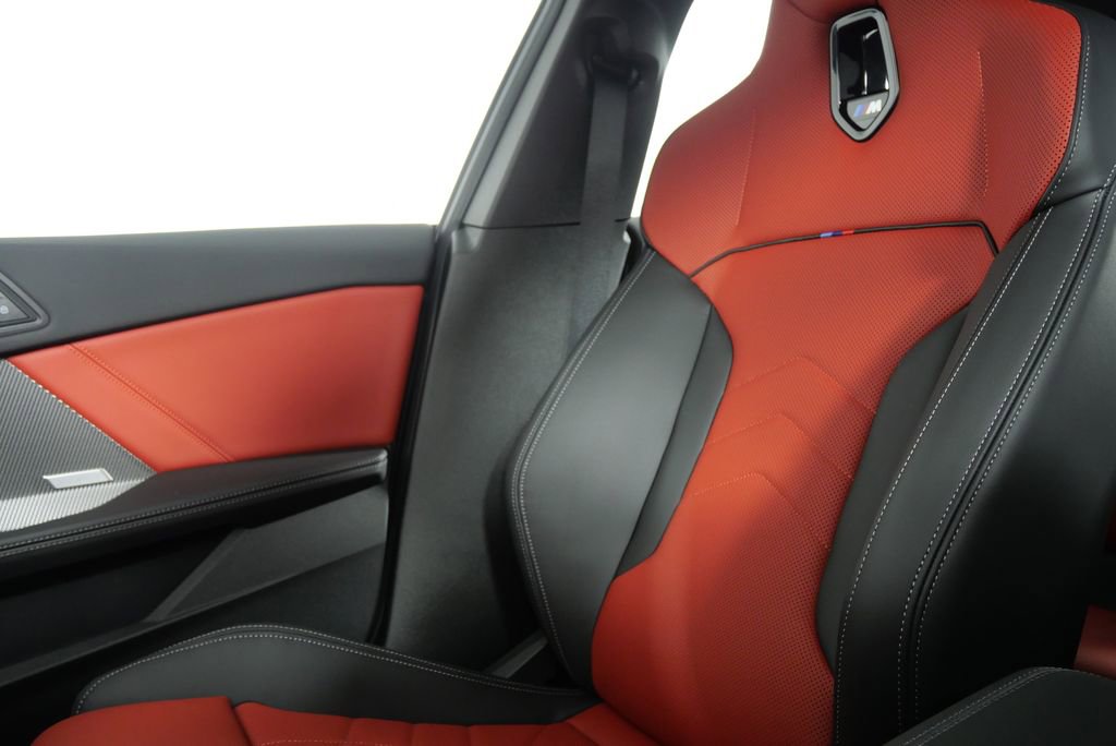 Used 2025 BMW M235i xDrive w/ Premium Package image 28