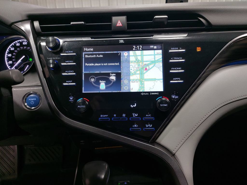 Used 2019 Toyota Camry XLE image 19