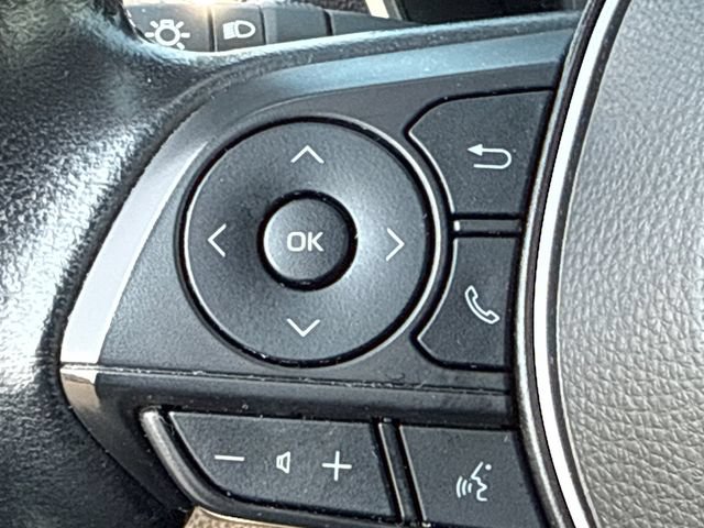 Used 2023 Toyota Corolla Cross XLE w/ Convenience Package FWD image 25