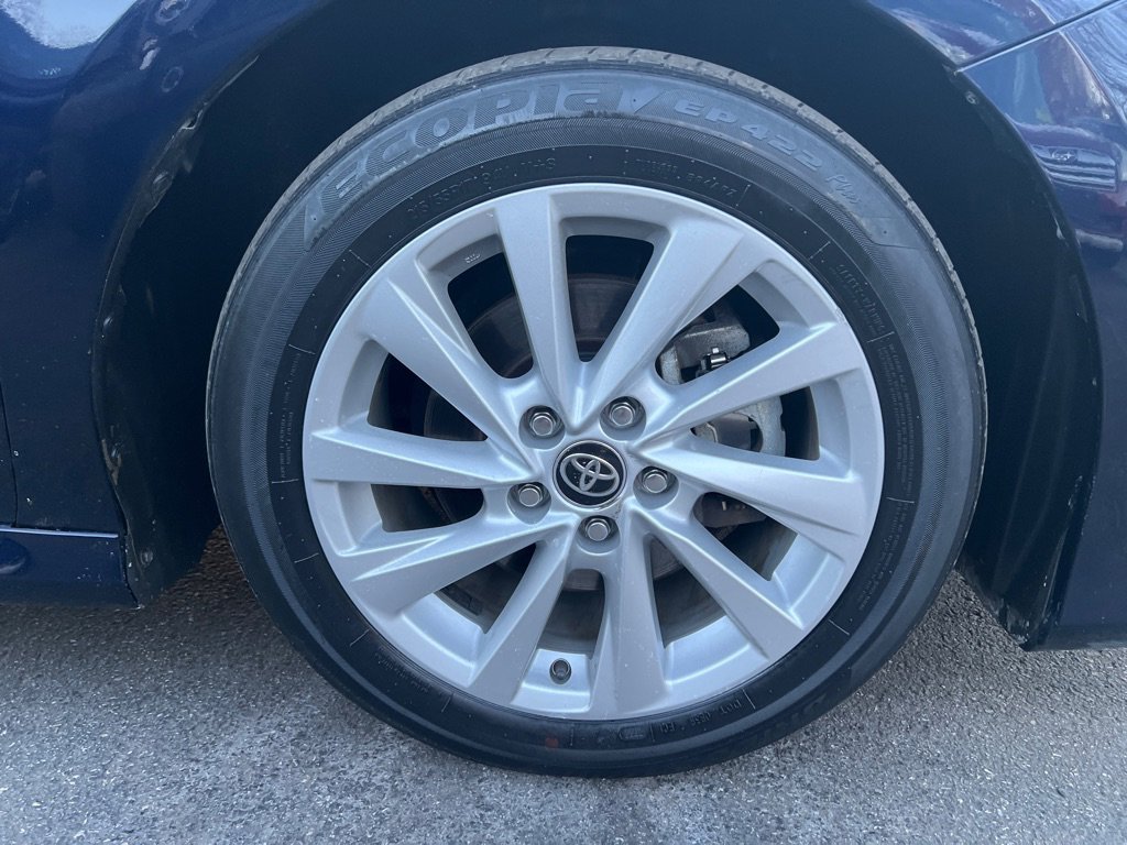 Used 2022 Toyota Camry LE image 32