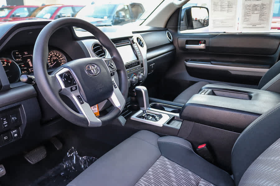Used 2018 Toyota Tundra SR5 w/ SR5 Upgrade Package RWD image 17