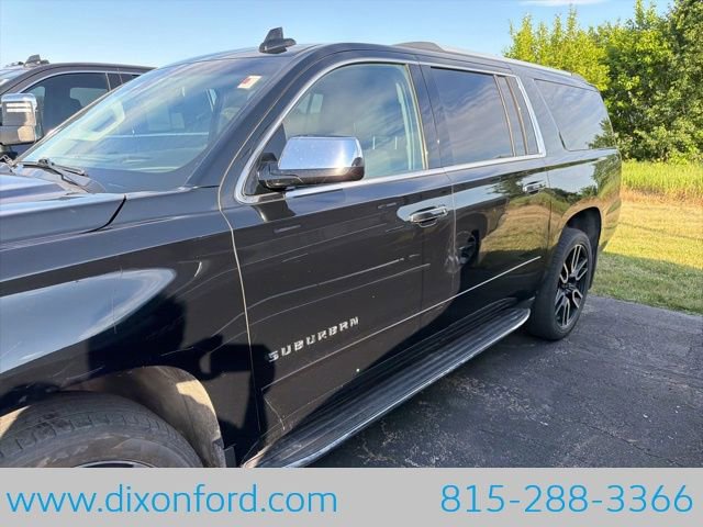 Used 2017 Chevrolet Suburban Premier AWD/4WD image 2