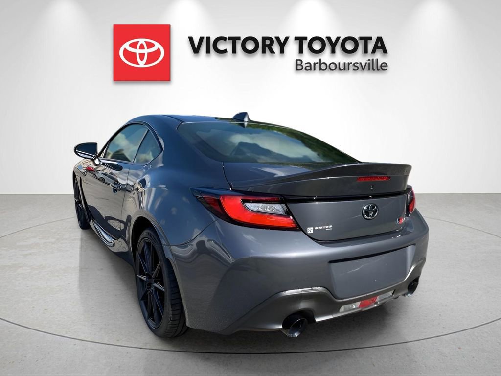 New 2025 Toyota GR86 Premium image 6