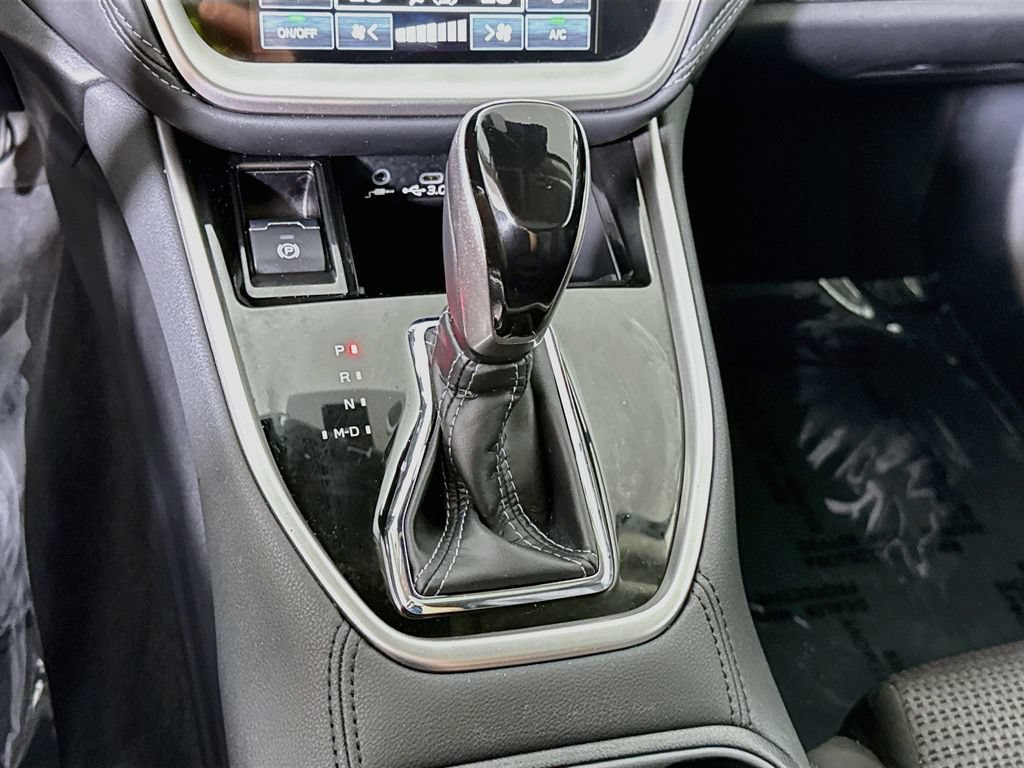 Certified 2025 Subaru Outback Premium AWD/4WD image 11