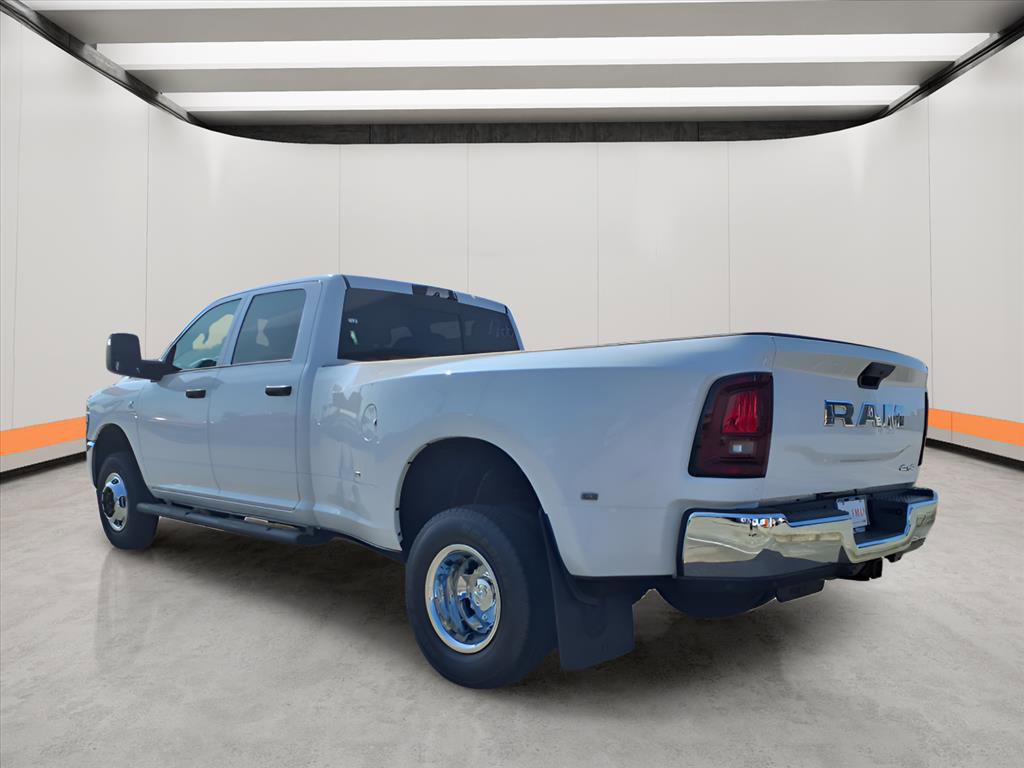 New 2026 RAM 3500 Tradesman AWD/4WD image 4