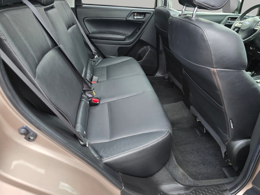 Used 2014 Subaru Forester 2.5i Limited w/ Popular Package #2 AWD/4WD image 22