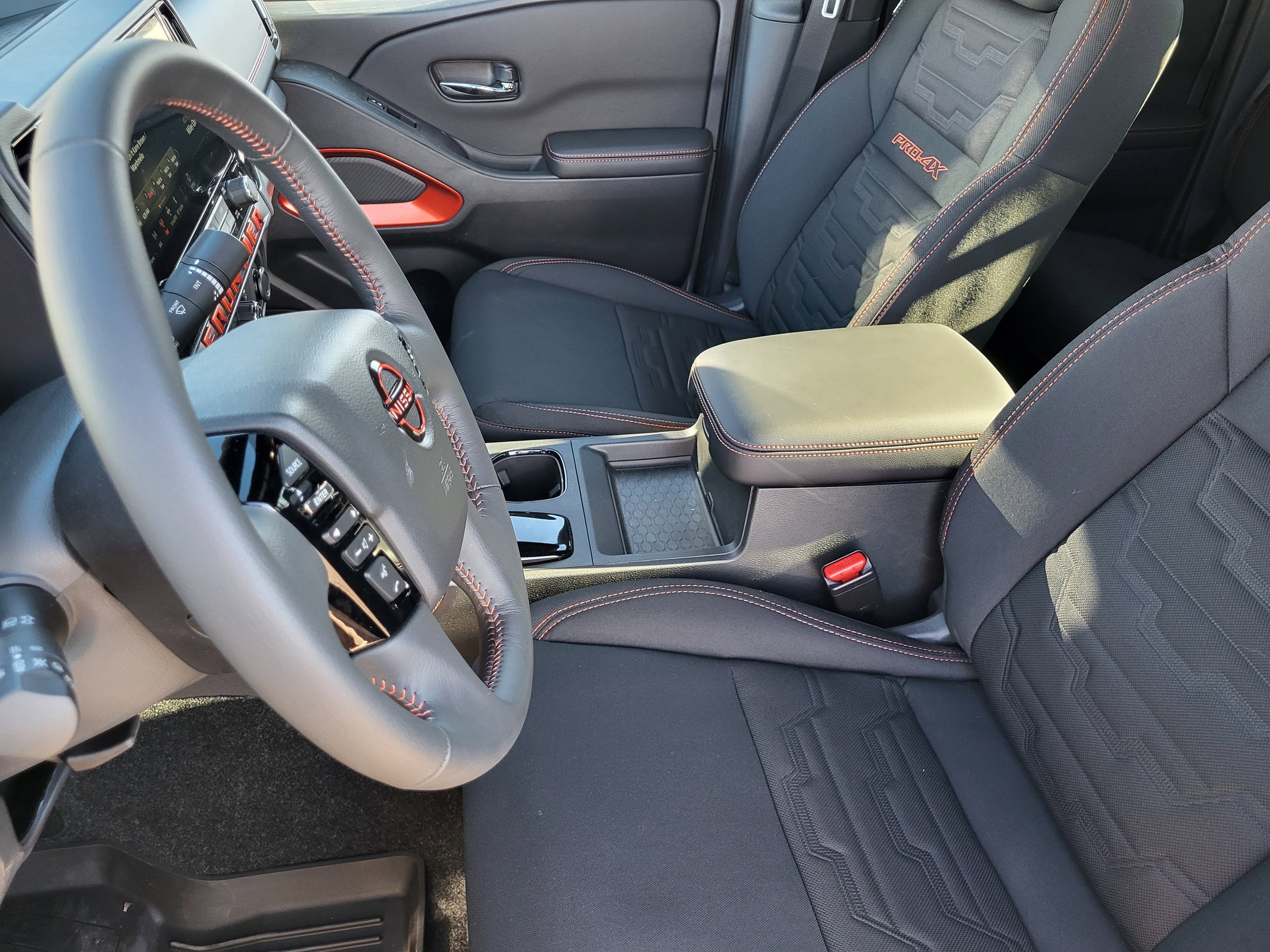 New 2025 Nissan Frontier PRO-4X w/ Interior Protection Package image 8
