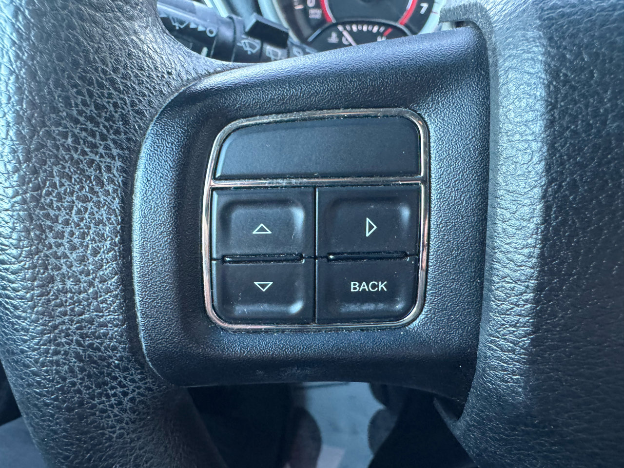 Used 2013 Dodge Journey SXT image 17