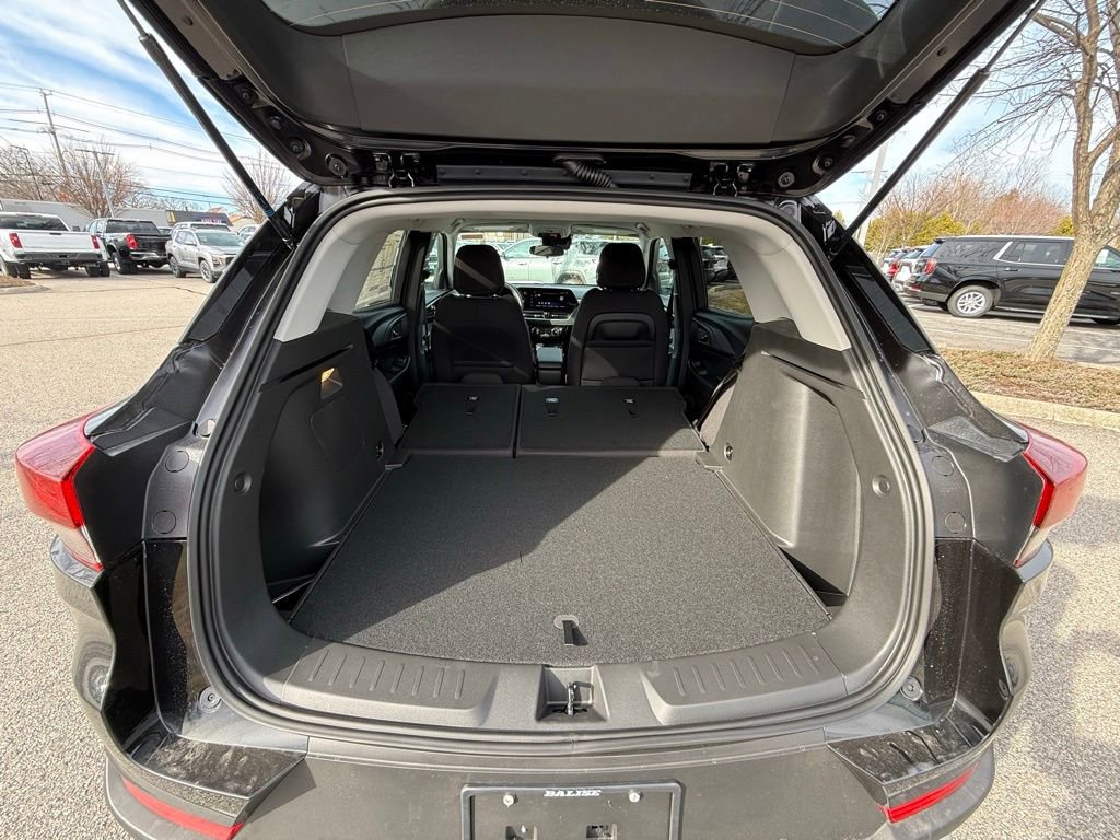 New 2026 Chevrolet TrailBlazer LT w/ LT Cold Weather Package FWD image 27