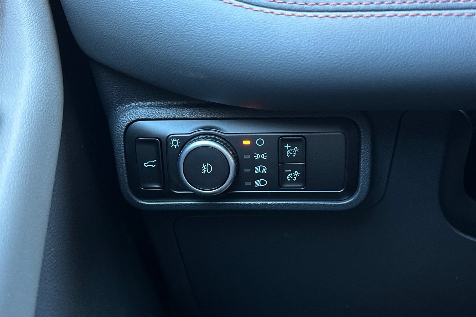 New 2026 Ford Explorer Active w/ Active Comfort Package RWD image 28