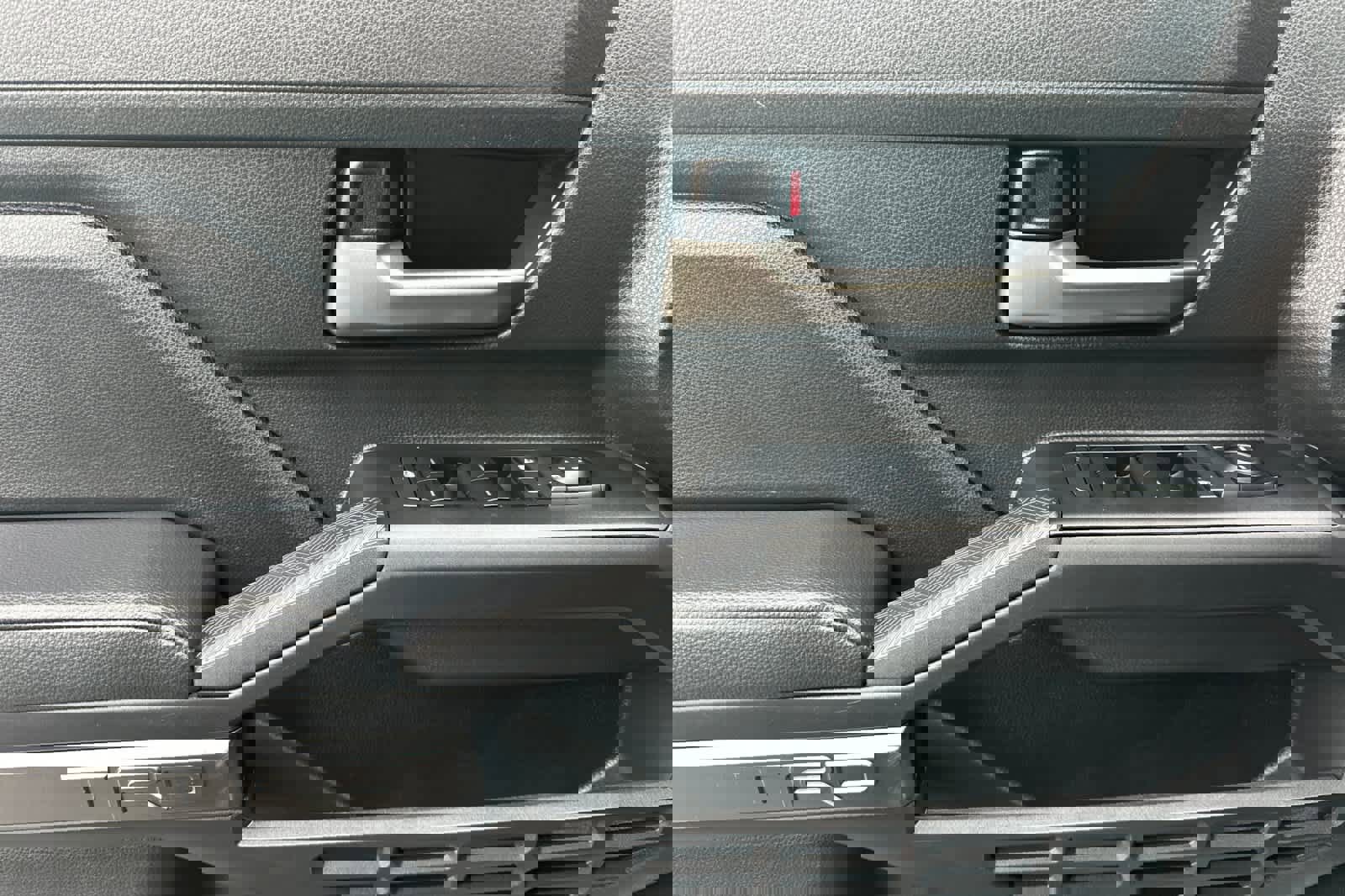 Used 2024 Toyota Tacoma TRD Sport image 12