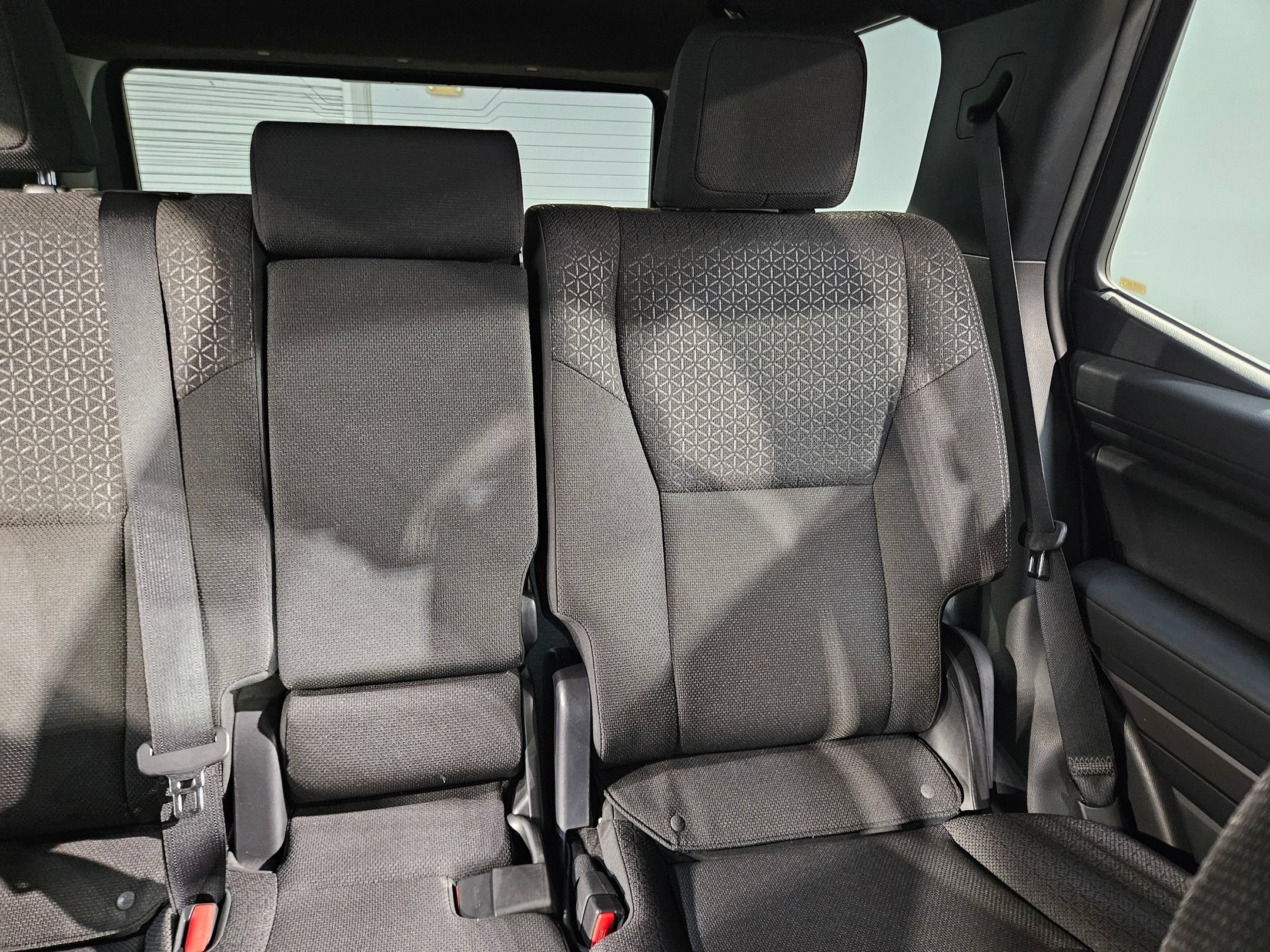 Used 2025 Toyota 4Runner SR5 AWD/4WD image 14