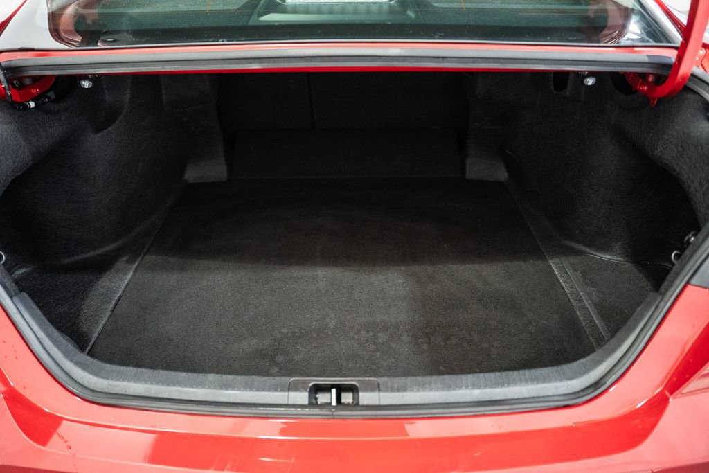 Used 2025 Toyota Camry LE image 9