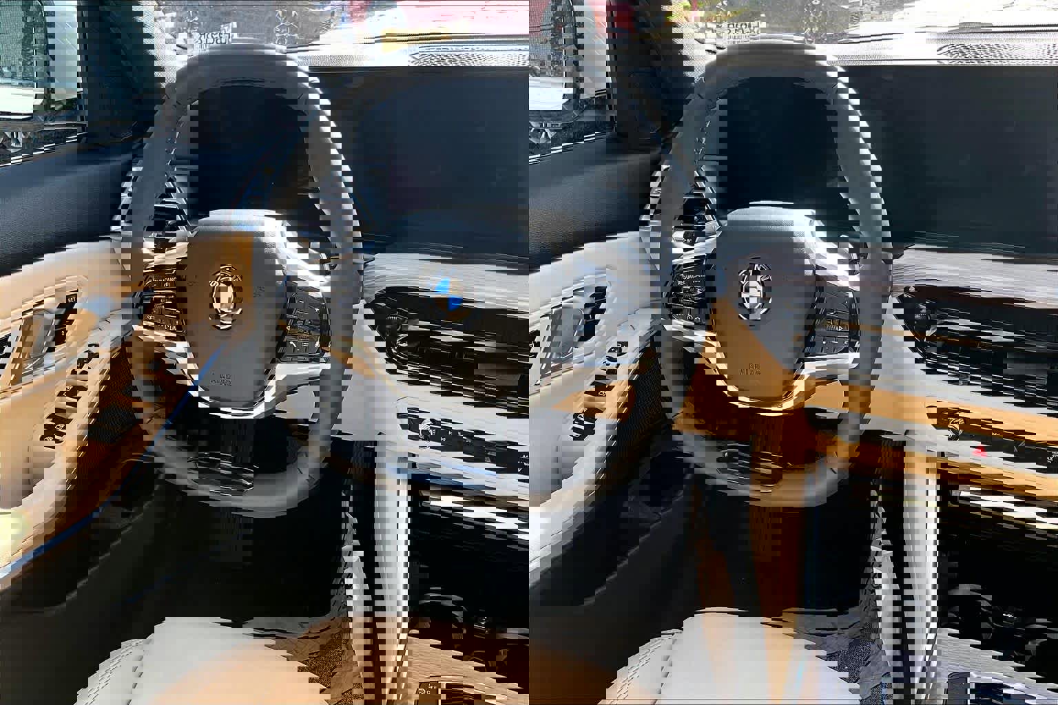 Used 2025 BMW 330i Sedan w/ Convenience Package image 12