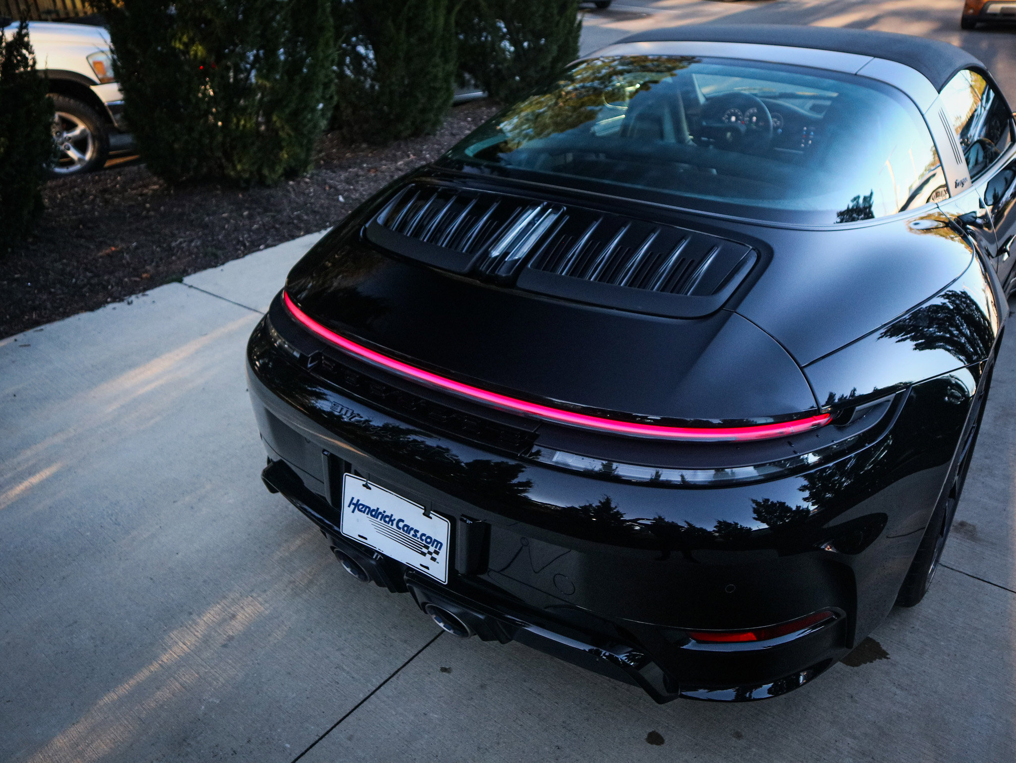 Used 2025 Porsche 911 Targa 4 GTS image 10