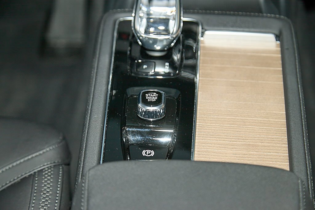 New 2025 Volvo XC90 B6 Plus w/ Protection Package Premier image 30