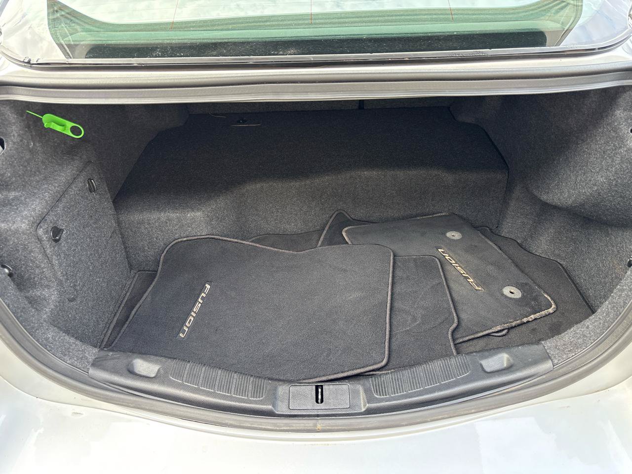 Used 2019 Ford Fusion SE FWD image 30