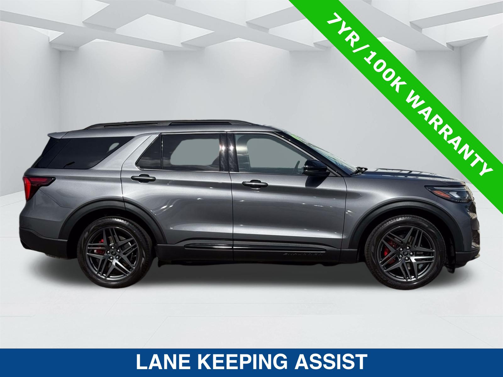 Certified 2025 Ford Explorer ST AWD/4WD image 4