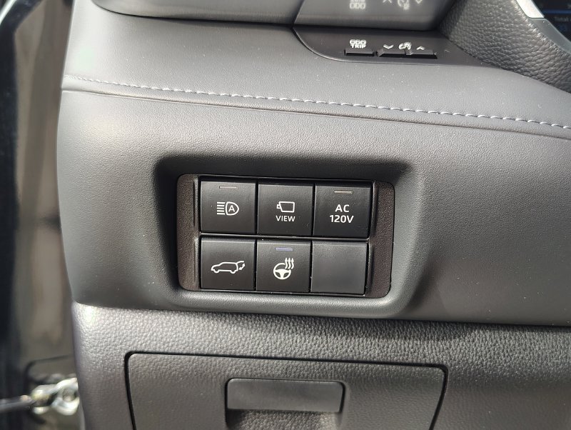 Used 2023 Toyota Highlander Limited AWD/4WD image 35