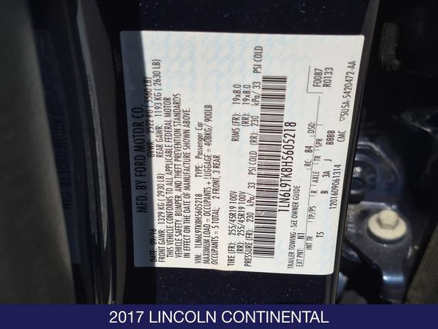 Used 2017 Lincoln Continental Select AWD/4WD image 30