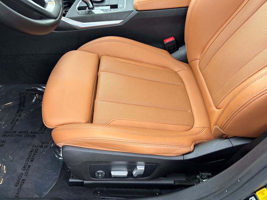 Certified 2022 BMW 330i xDrive Sedan w/ Driving Assistance Package AWD/4WD image 20