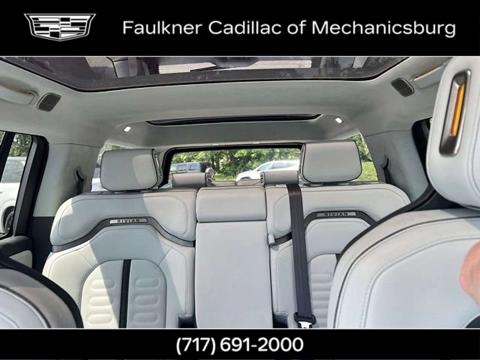Used 2023 Rivian R1S Launch Edition AWD/4WD image 25