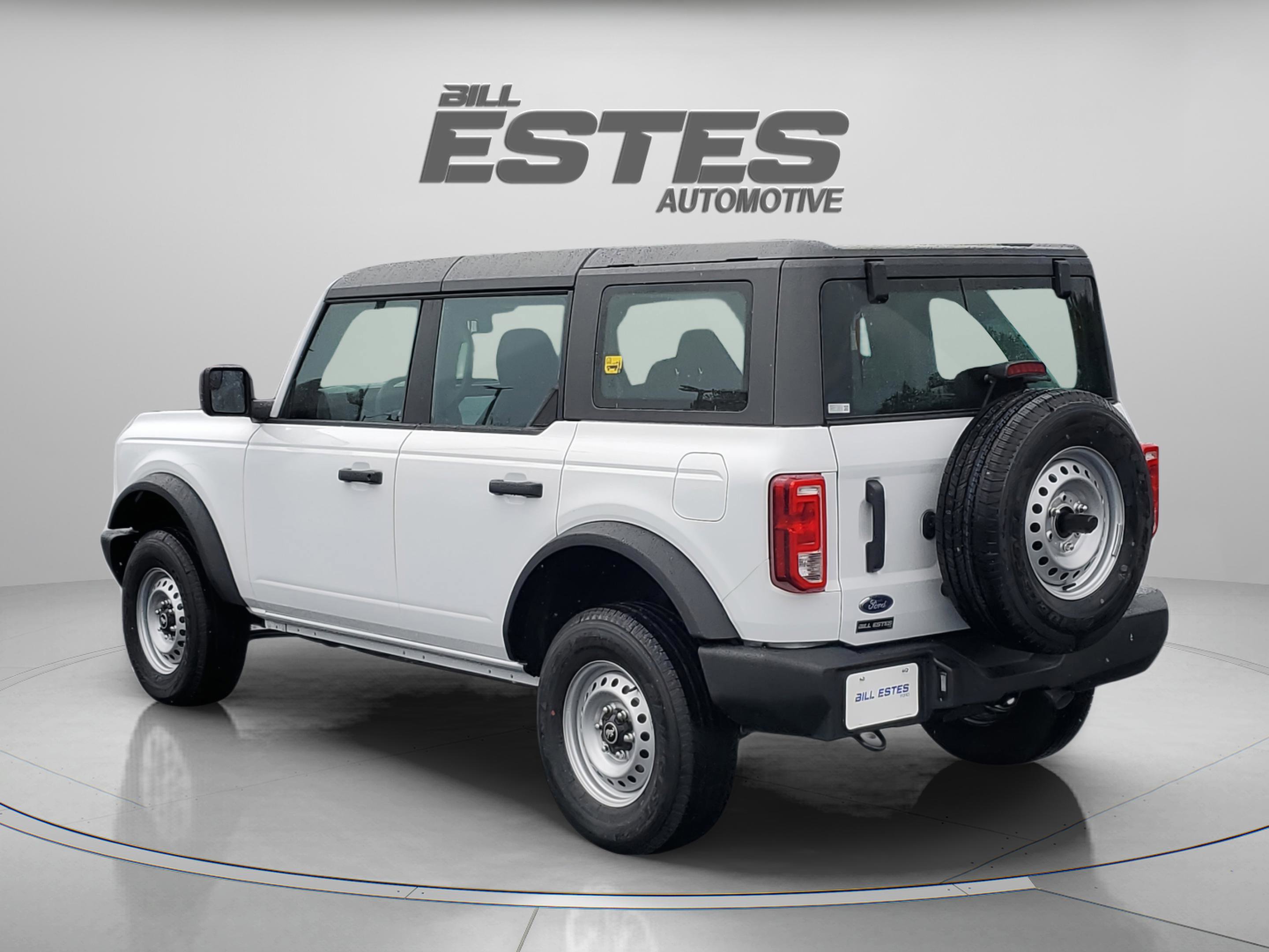 New 2025 Ford Bronco 4-Door image 2