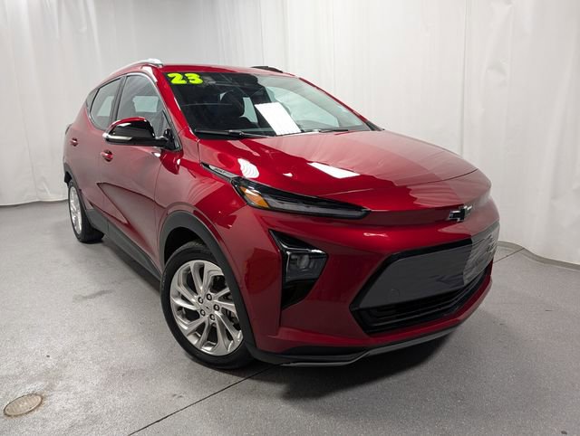 Certified 2023 Chevrolet Bolt EUV LT w/ Comfort Package image 2