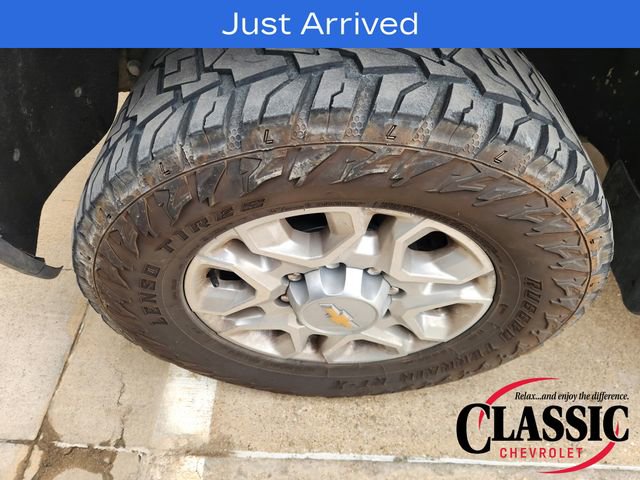 Used 2023 Chevrolet Silverado 2500 LT w/ Convenience Package image 11