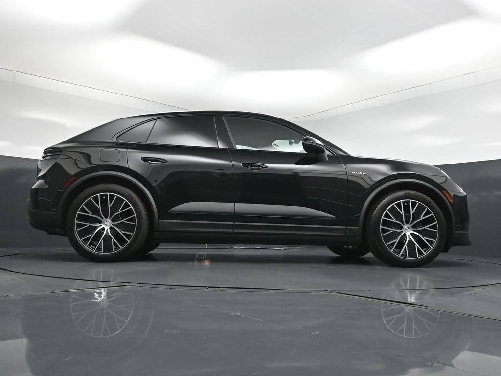 New 2026 Porsche Macan 4 Electric AWD/4WD image 28
