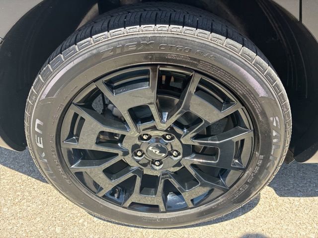 Used 2022 Kia Telluride EX w/ EX Premium Package AWD/4WD image 13