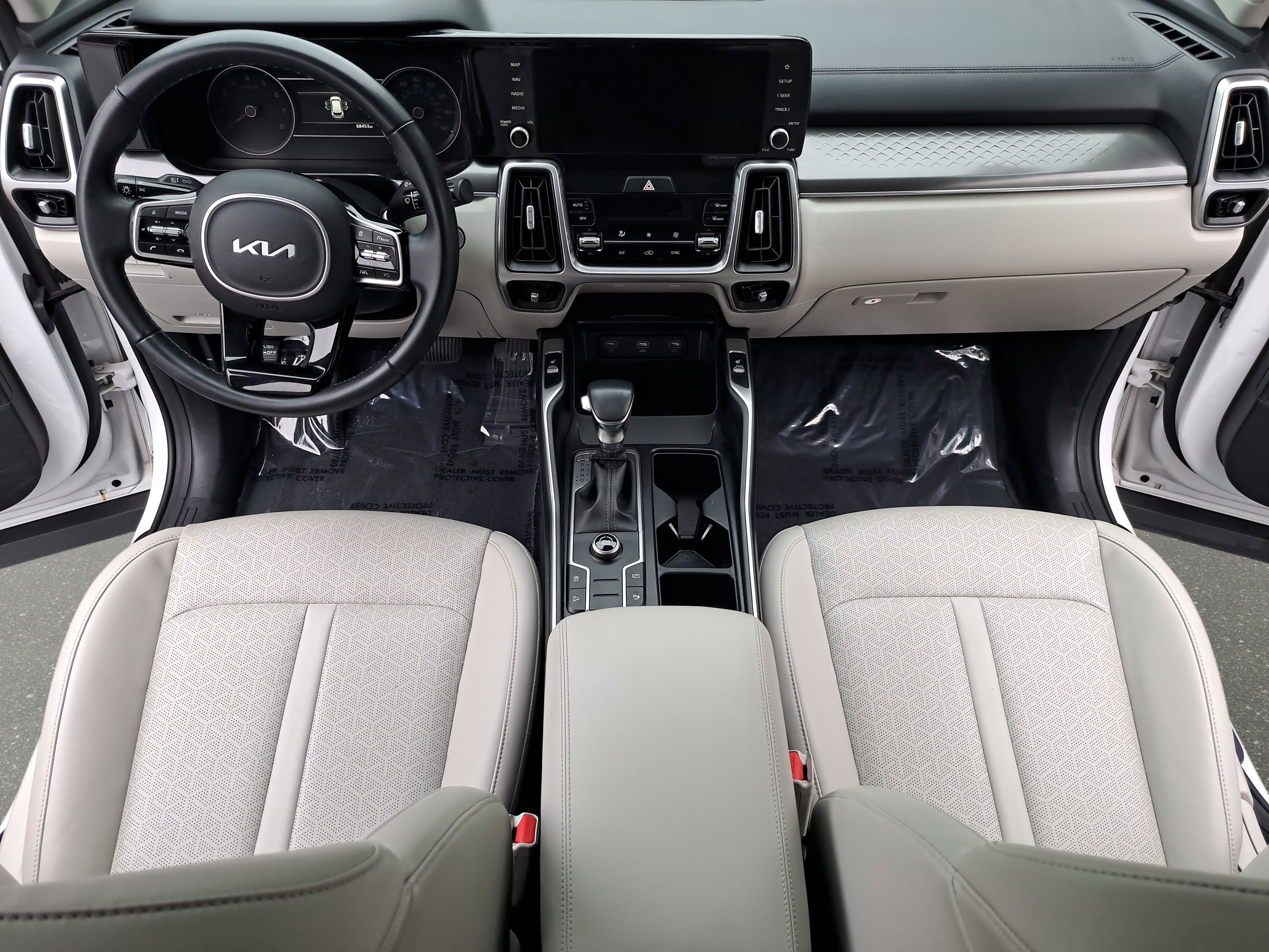 Used 2022 Kia Sorento S w/ Panoramic Sunroof Package FWD image 9