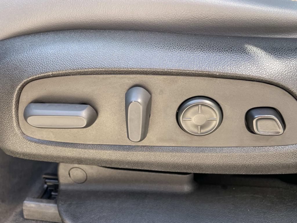 Used 2022 Buick Enclave Premium FWD image 20