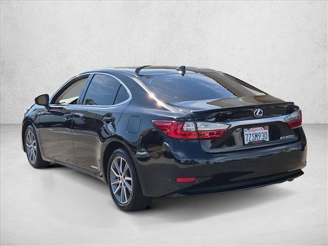 Used 2017 Lexus ES 300h w/ Navigation System Package FWD image 8