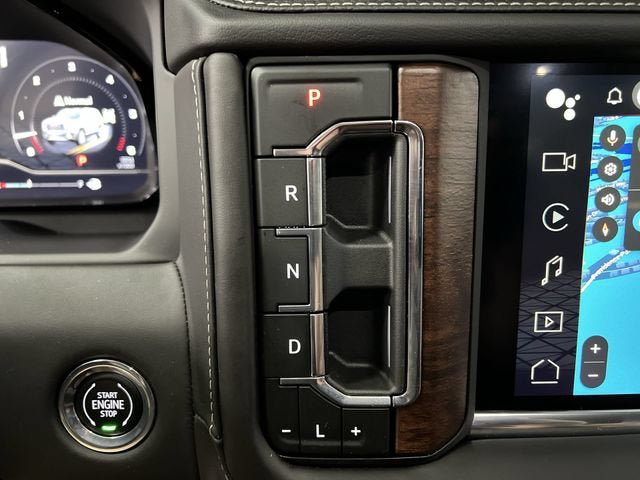 Certified 2023 GMC Yukon Denali Ultimate AWD/4WD image 16