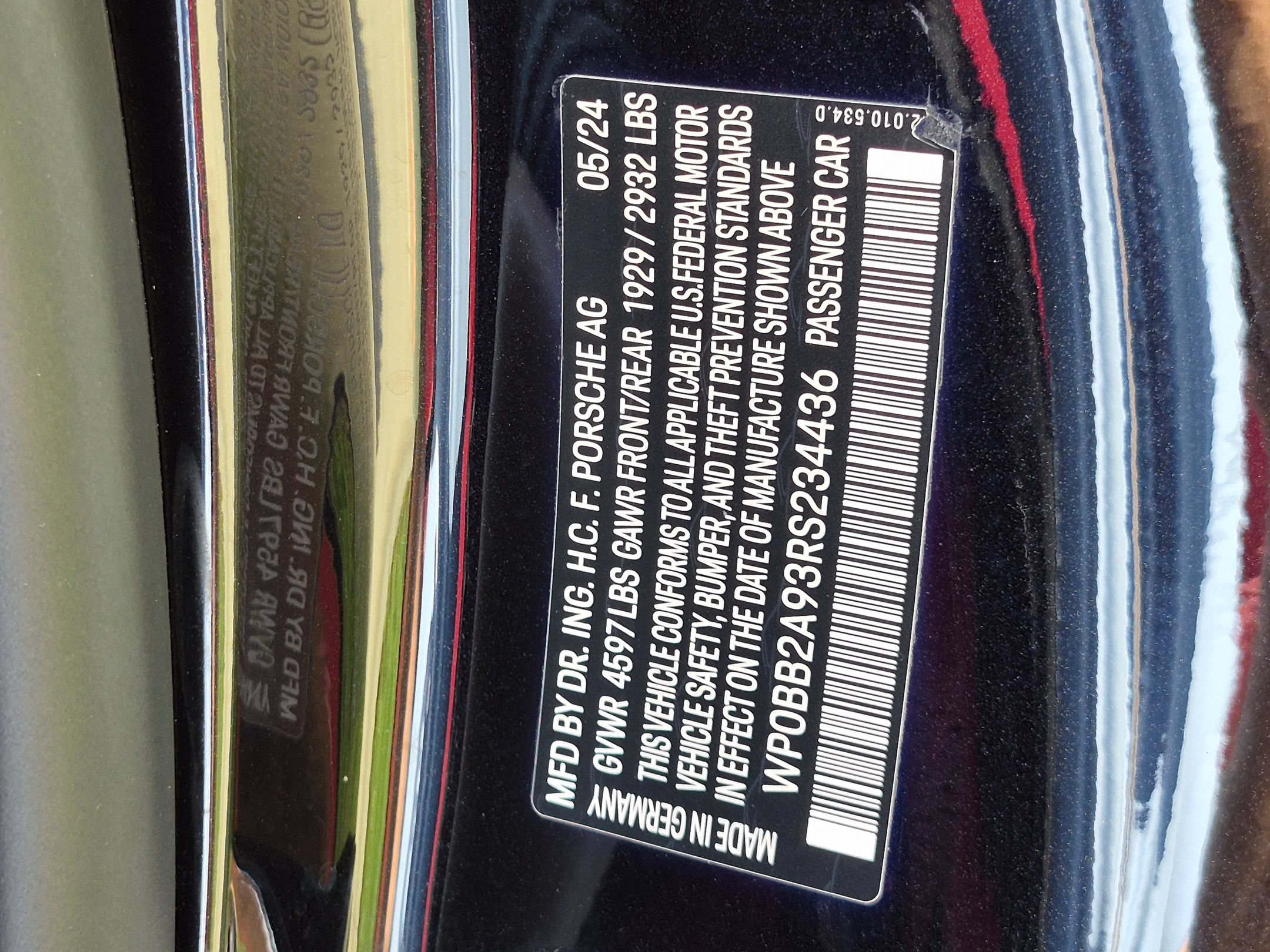 Certified 2024 Porsche 911 Targa 4 GTS AWD/4WD image 38