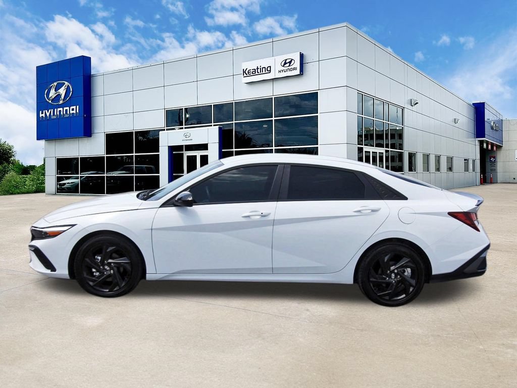 Certified 2026 Hyundai Elantra Sport FWD image 7