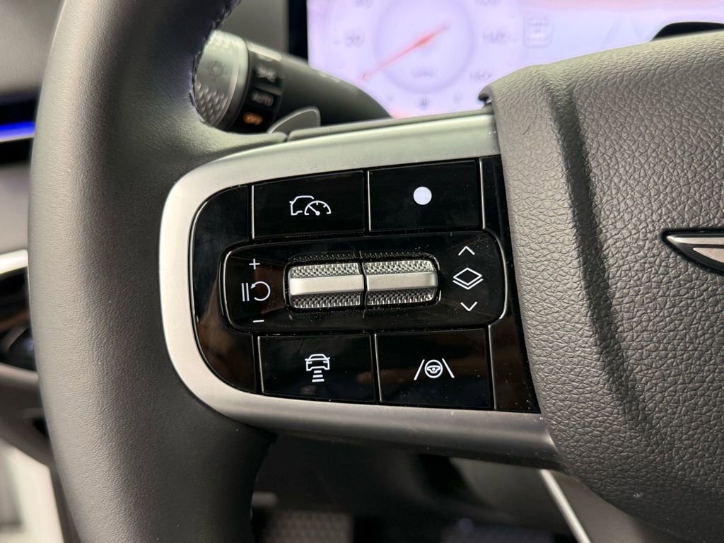 Used 2026 Genesis GV70 2.5T Select image 21