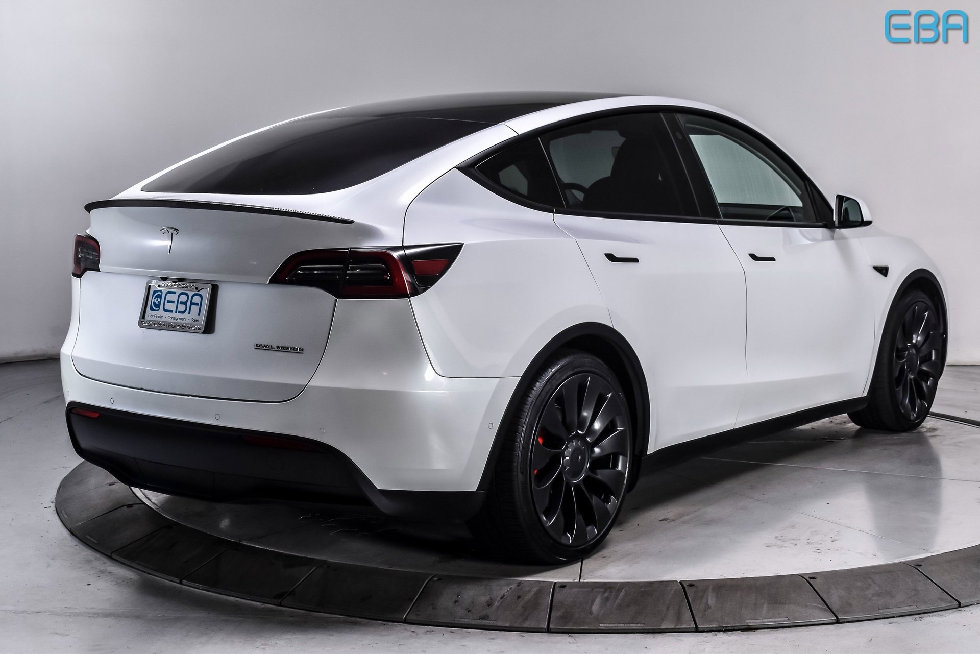 Used 2022 Tesla Model Y Performance image 6