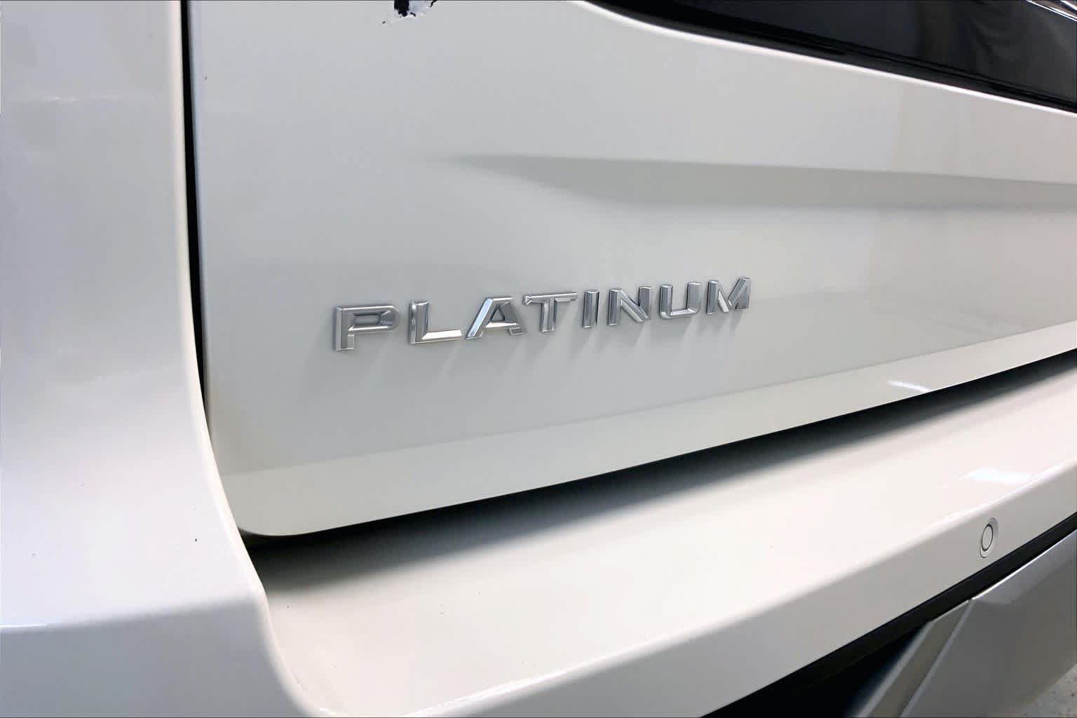 Used 2026 Ford Expedition Platinum w/ Platinum Ultimate Package AWD/4WD image 29