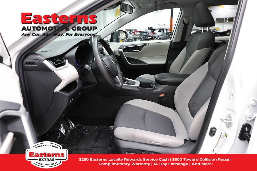 Used 2024 Toyota RAV4 XLE w/ Convenience Package AWD/4WD image 15