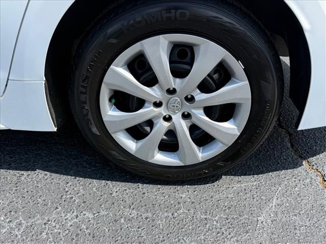Used 2023 Toyota Corolla LE image 14