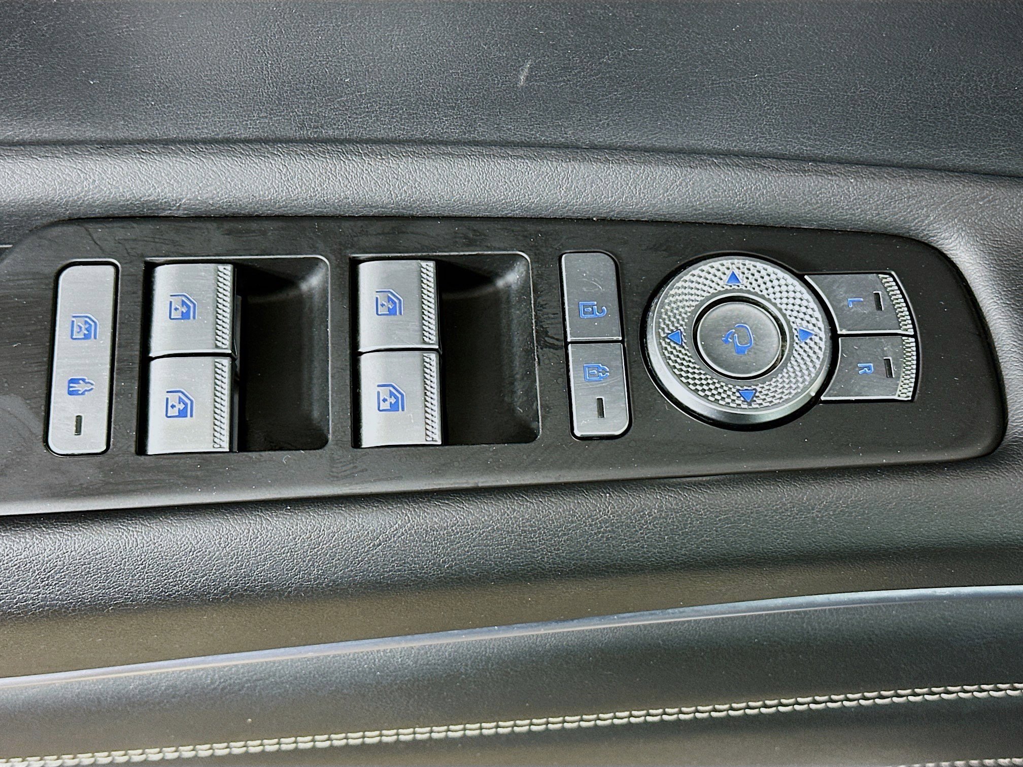 Used 2024 Genesis GV80 3.5T image 15